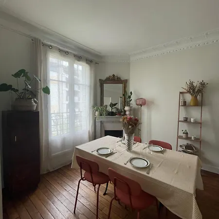 Parisien Apartment Paris